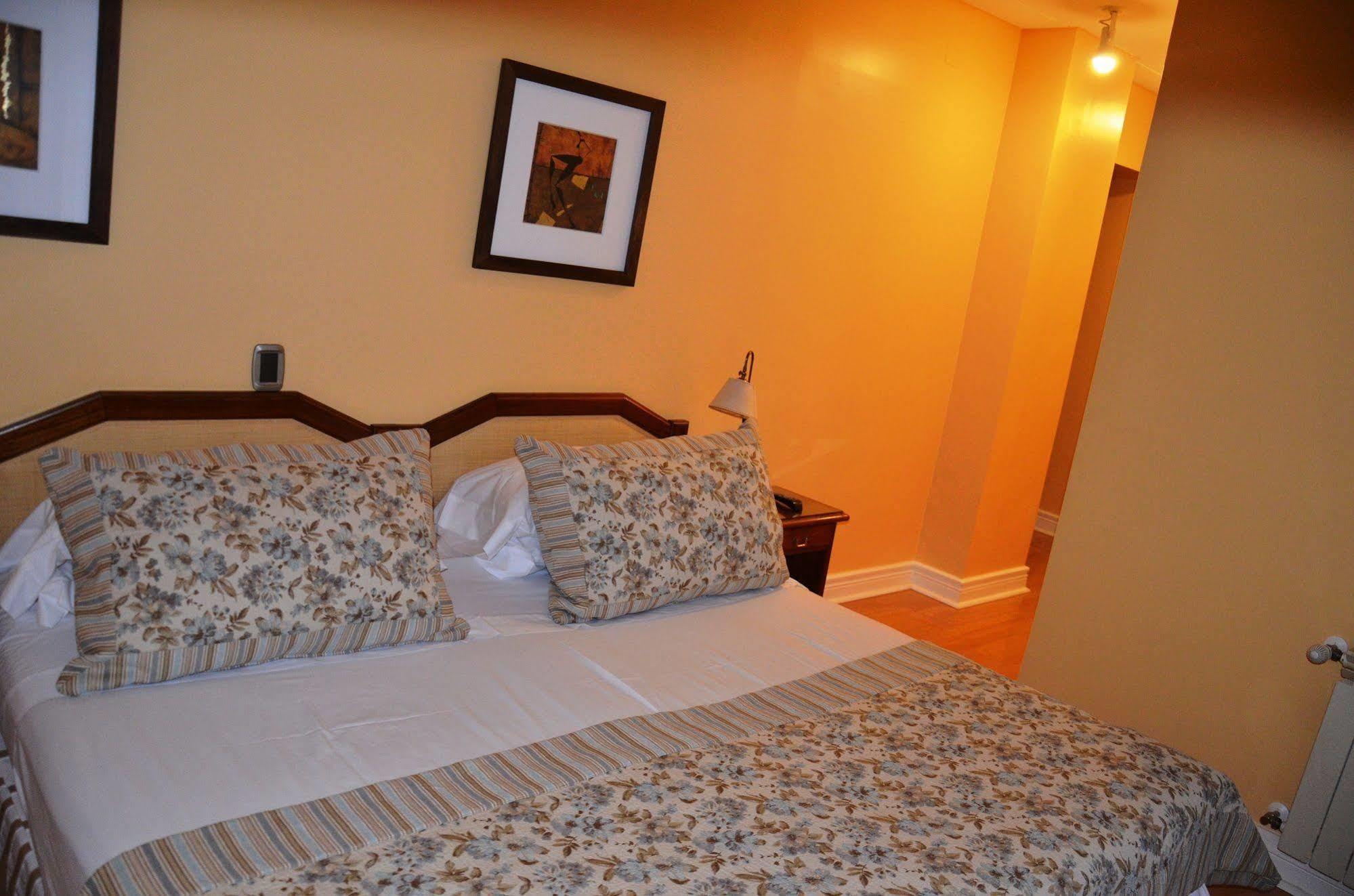 Hotel Jose Nogueira Punta Arenas Exteriör bild